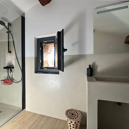 L'ancienne Grange Du Village D'alenya アレニャ