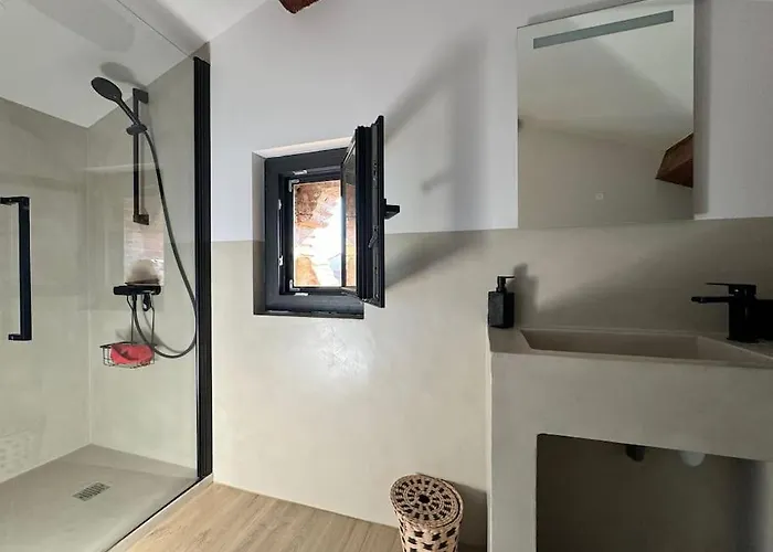 L'ancienne Grange Du Village D'alenya アレニャ